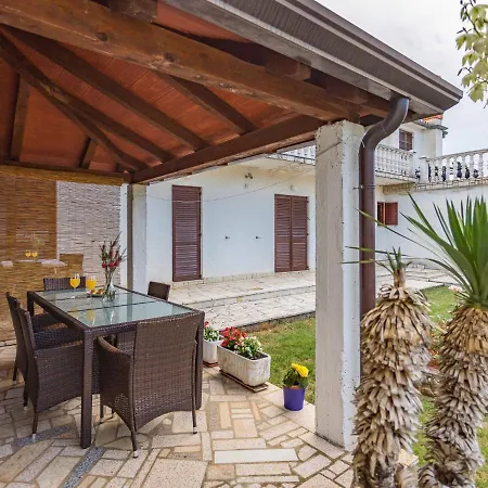 Tireli - Prc144 By Interhome * Poreč