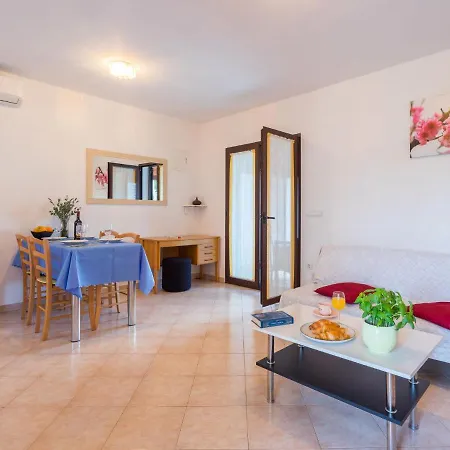 Apartament Tireli - Prc144 By Interhome Poreč